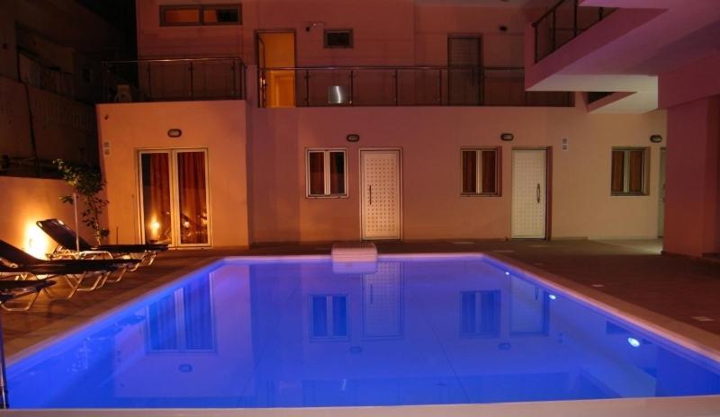 Blue Sky Hotel Apartments Réthimno Kültér fotó