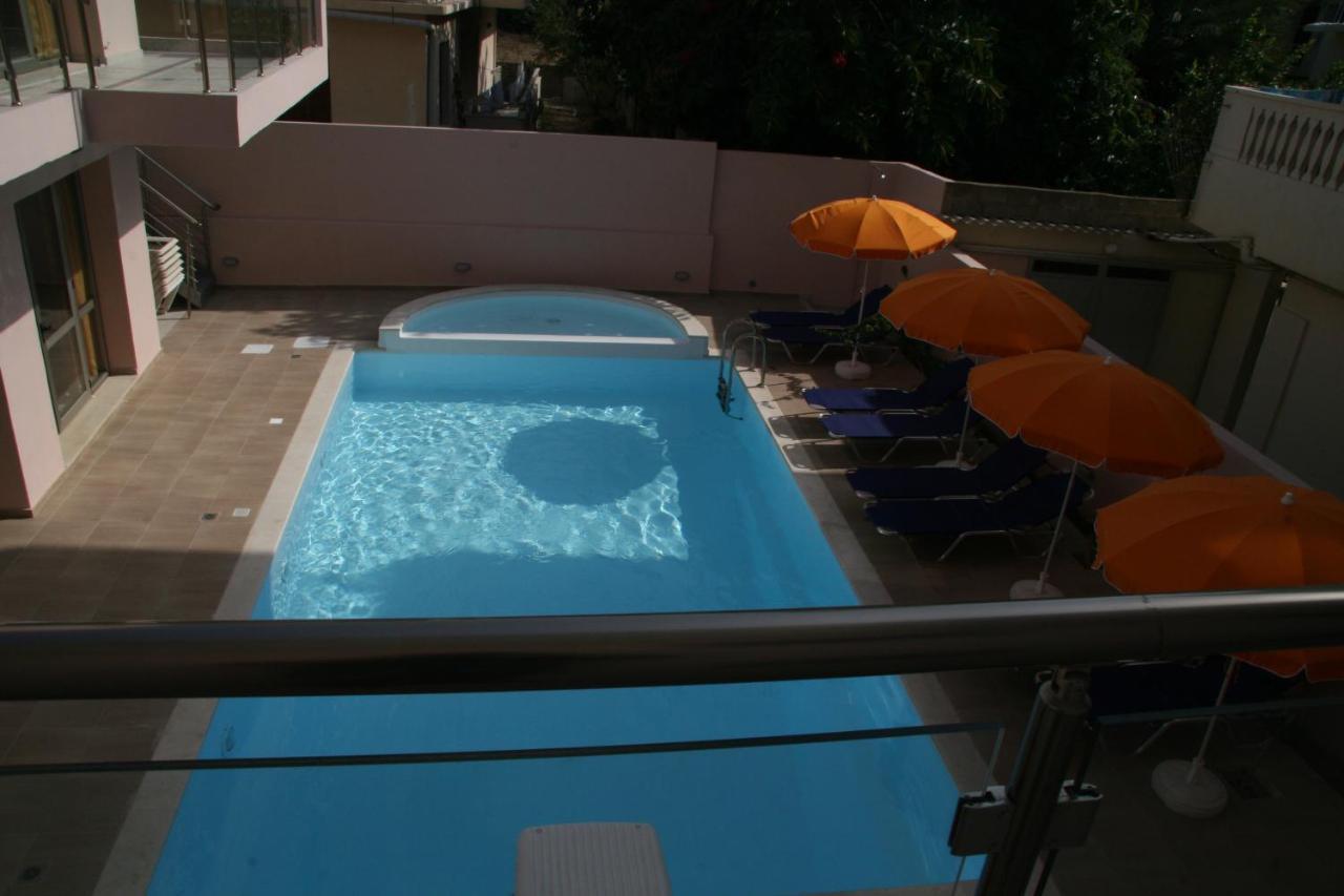 Blue Sky Hotel Apartments Réthimno Kültér fotó