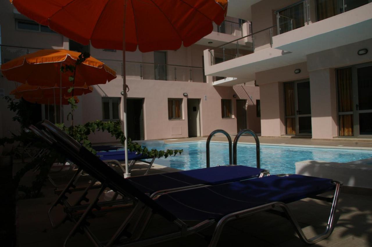 Blue Sky Hotel Apartments Réthimno Kültér fotó